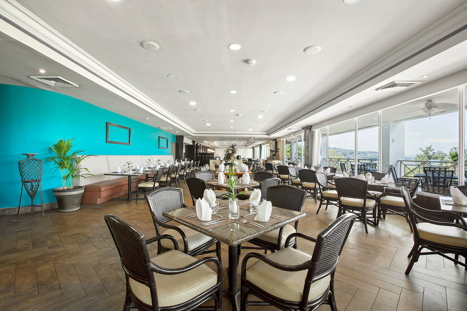 LA RESERVA Gamboa Rainforest Reserve